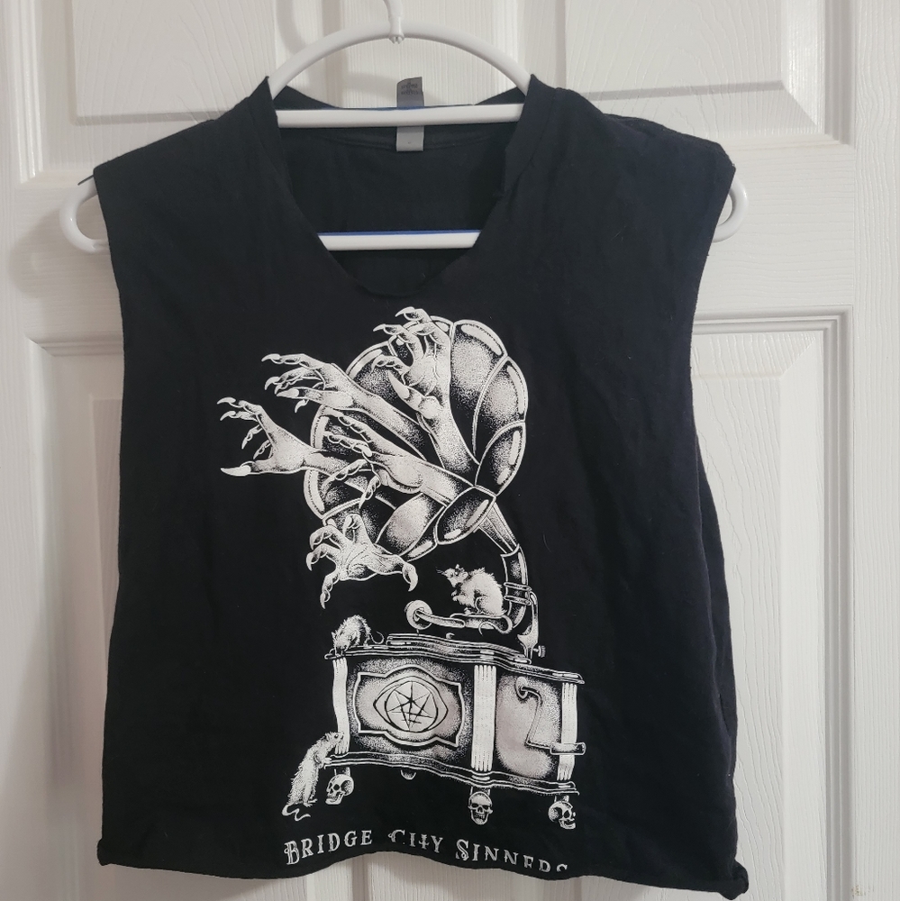 Bridge City Sinners Crop Top DIY
